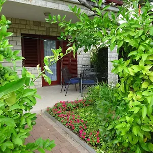 Apartament Niko